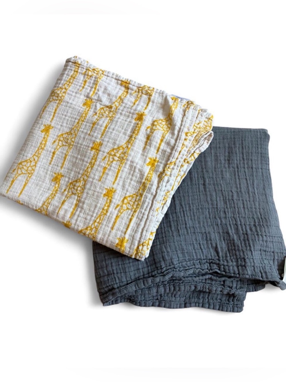 Bundle of 2 Muslin Swaddle Blankets Giraffe & Gray